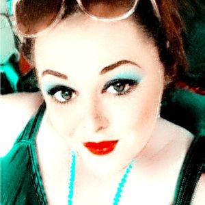 Meet your Posher, Priscilla!